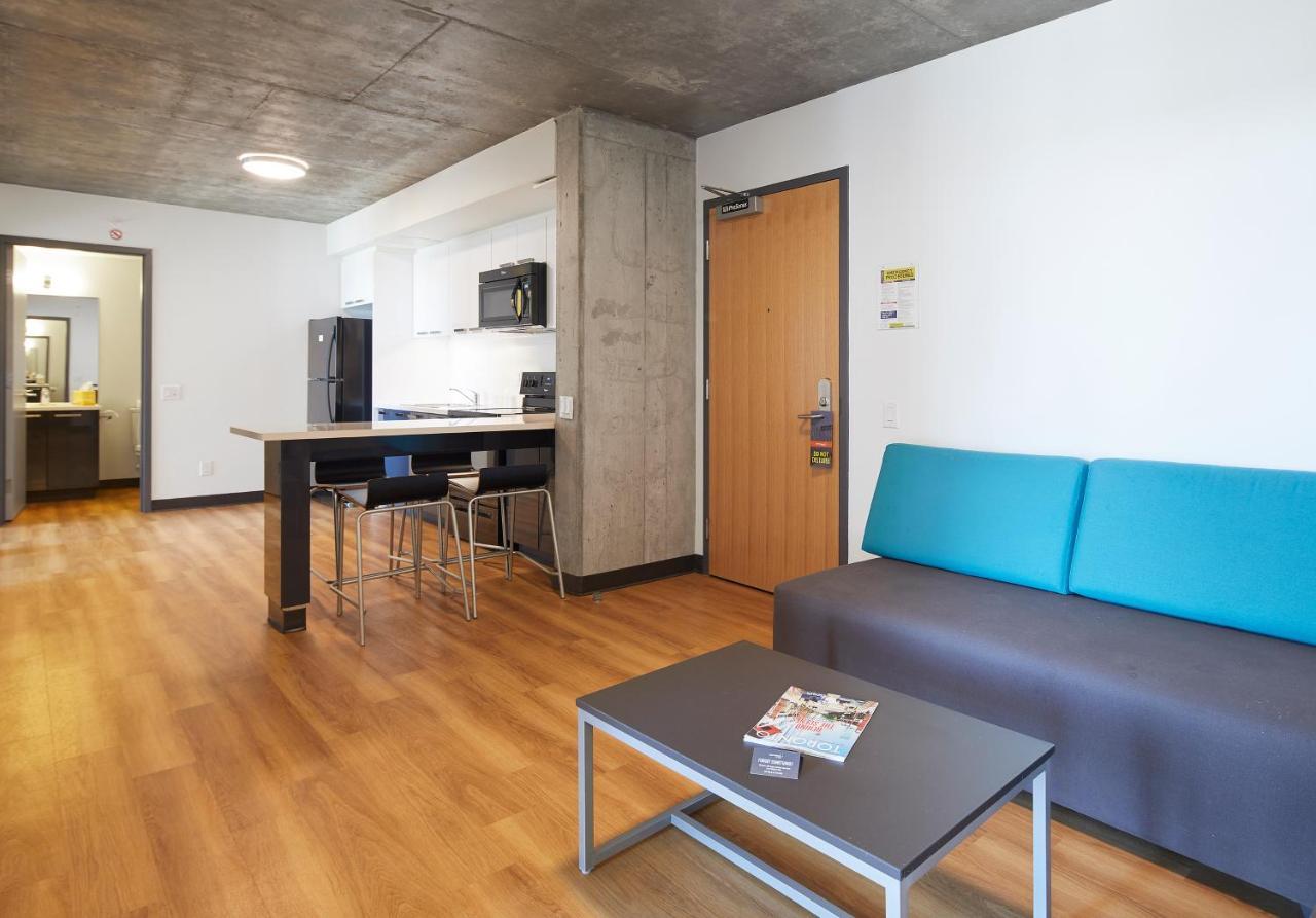 Centennial Place Student Residence Scarborough Торонто Экстерьер фото