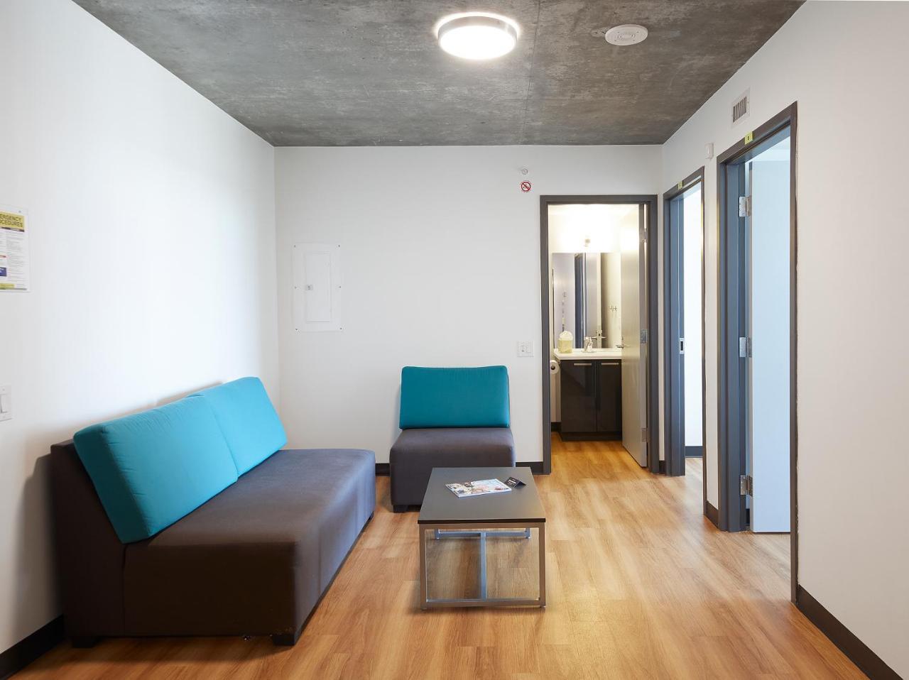 Centennial Place Student Residence Scarborough Торонто Экстерьер фото